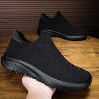 Outdoor Anti Slip Walking Men Shoes Summer Casual Sports Shoes Fashionable and Breathable Tennis Shoes Wide Foot Socks  Sneakers